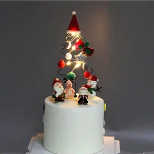 新品上市批发圣诞蛋糕礼帽铁艺工艺品圣诞树蛋糕礼帽蛋糕装饰圣诞派对用品