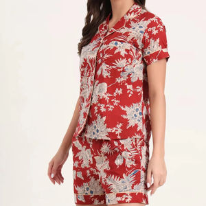 Conjunto de Pijama de Algodón con Estampado Floral Rojo - Ropa de Dormir con Estampado a Mano para Mujer - Conjunto Ligero de Verano para Descansar, Conjunto de Pijama Suave con Botones - Product Image 1