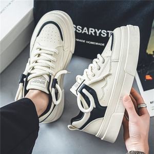 Nouvelles baskets blanches à semelle épaisse pour homme et femme, style automne 2025 - Chaussures de sport décontractées avec doublure en mesh respirant et antidérapantes - Product Image 4