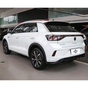 26 T-ROC V W 300TSI DSG 2WD Starlight Edition 5 Airbags Boîte de vitesses <span class=keywords><strong>automatique</strong></span> 7 vitesses DCT Turbo Essence SUV avec toit ouvrant panoramique - Product Image 3