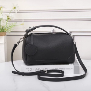 Bolso de Hombro de Cuero de Color Sólido para Mujer, Precio al por Mayor, Fabricante de Bolsos de Cuero, Bolso Tipo Barril para Damas - Product Image 2