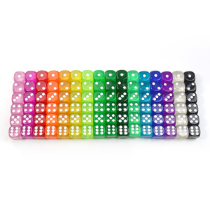 Dés personnalisés en acrylique transparent à coins arrondis, 16 mm, D6, vente en gros en vrac pour usine - Product Image 6