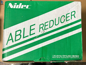 ตัวควบคุม PLC เซ็นเซอร์ เกียร์ทดรอบ ของแท้ใหม่เอี่ยม VRB-090C-10-K3-28HA22 - Product Image 1