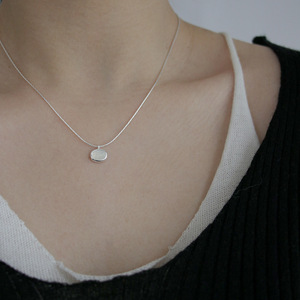 เวนชี่ เอส 925 สร้อยคอจี้เงินแท้ประดับเพชรรุ่นเกาหลีดีไซน์หรูหราโอเวลระดับไฮเอนด์ - Product Image 4