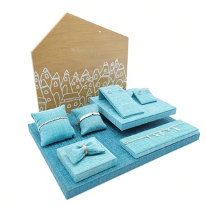 Espositore per Gioielli in Legno Personalizzato per <span class=keywords><strong>Vetrine</strong></span> di Negozi - Product Image 5