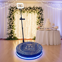 Photomaton 360° personnalisé avec logo, plateforme métallique, éclairage et caméra, machine de photomaton rotative à 360° avec flight case gratuit