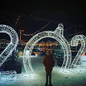 Landscape Christmas decoration customized shaped IP65 outdoor led street 3D arch motif holiday lights