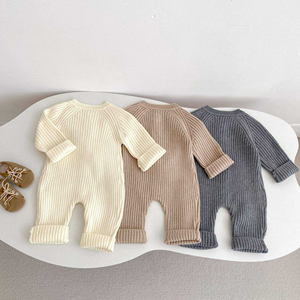 Combinaison pour bébé en tricot de style minimaliste, couleur unie, mignonne, vêtements de boutique pour nouveau-nés de 6 à 9 mois, approvisionnement ODM - Product Image 3