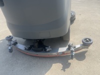 Autolaveuse industrielle autoportée WL-860, largeur de nettoyage 860 mm, capacité de nettoyage 6000 m²/h, double brosse, lavage, frottement et séchage des sols, batterie 24V 200Ah