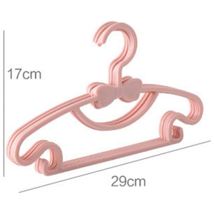 Cintre en plastique antidérapant de petite taille pour enfants, support multifonctionnel pour vêtements de bébé et articles ménagers - Product Image 2