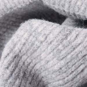 Bonnet d'hiver en laine tricoté avec revers, chaud, pour la protection des oreilles, idéal pour le ski et les activités de plein air - Product Image 3