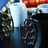 Nouveaux produits 2026 : Tasse à café créative en céramique de 400 ml avec poignée, motif Brass Knuckle Duster, personnalisable