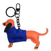 Gantungan Kunci Anjing Dachshund Kulit PU Custom Pabrik Dengan Sweater, Liontin Tas Hewan Lucu untuk Dekorasi Tas Wanita, Hadiah