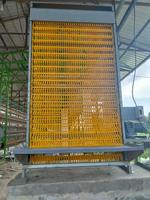 Système de cage d'élevage de poules pondeuses à 5 niveaux en Indonésie avec collecte automatique des œufs