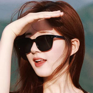 Nuevas Gafas de Sol para Mujer UV380 con Marco de PC, Montura Completa, Clase 2, YC2327 A4, Origen Taizhou, 100% Protección UV - Product Image 5