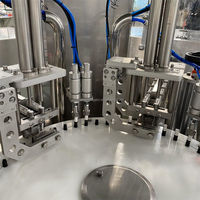 Ligne d'emballage d'huile de parfum de bouteille de testeur de parfum de jet à grande vitesse avec la machine remplissante et de capsulage