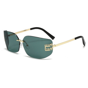 2025 nuevas <span class=keywords><strong>gafas</strong></span> <span class=keywords><strong>de</strong></span> sol sin marco <span class=keywords><strong>de</strong></span> Metal <span class=keywords><strong>de</strong></span> moda transfronterizas para mujer lentes curvas producto <span class=keywords><strong>de</strong></span> gran oferta precio barato - Product Image 4