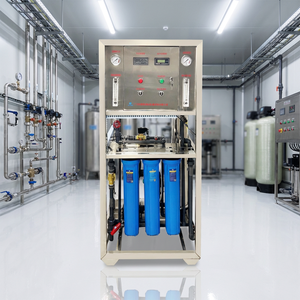 Système de filtration d'eau par osmose inverse industrielle 250 LPH, traitement de purification de l'eau avec membrane pour usage commercial et bureautique - Product Image 1