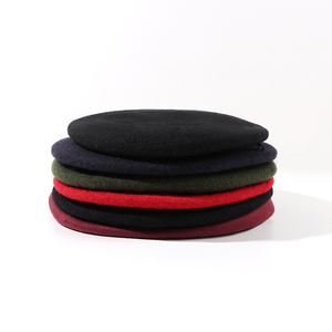 قبعة بيريه فرنسية جديدة للجنسين لعام 2026 من الصوف بلون زيتوني مع طباعة تكتيكية للاستخدام اليومي والرسمي - Product Image 3