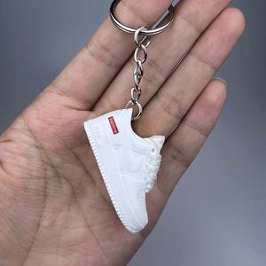 Llavero con Mosquetón <span class=keywords><strong>AF1</strong></span>, Serie G-Dragon Daisy, Molde Tridimensional Hueco para Zapatos, Diseño Duradero en Aleación Esmaltada - Product Image 6