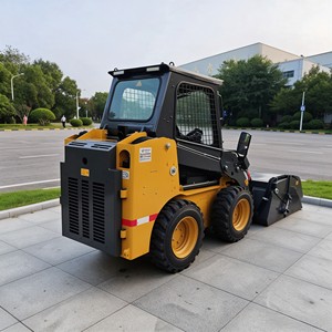 Mini-chargeuse compacte polyvalente XC7-SR04, machine légère pour travaux de maintenance municipale de petite envergure - Product Image 3