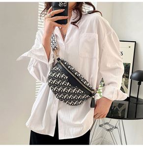 Bolsos de Mano de Lujo Vintage AIOR para Mujer, Bolsos de Diseñador con Correa Única, Cierre de Cremallera y Decoración de Letras en Cadena - Product Image 2