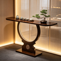 Table console de luxe minimaliste avec plateau en bambou et panneau en bois massif, base sur piétement moderne, meuble pour salon et entrée