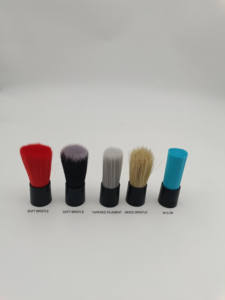 Cepillo de Limpieza para Autos con Cerdas Suaves y Cabezal Extraíble - Product Image 2