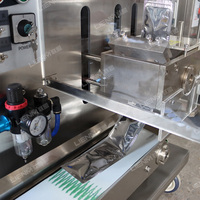 Meilleure machine automatique de remplissage et de scellage de sachets et pochettes liquides haute précision pour cosmétiques, huiles et eaux