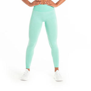 Legging de yoga sin costuras con logotipo personalizado para mujer mallas deportivas de alta calidad para mujer - Product Image 2