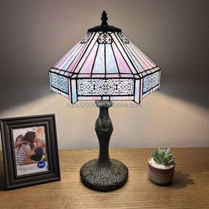 Lámpara Tiffany de Vidrio de 12 Pulgadas con Diseño Europeo, Base Pequeña de Resina, Decoración de Iluminación para Comedor y Dormitorio, Suministro Directo de Fábrica China - Product Image 2