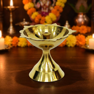 Pure Brass Diya Deepam Handmade Traditional <b>Oil</b> <b>Lamp</b> With Central Wick Holder For Puja Room Mandir Aarti Festivals And Gifting - Product Image 2