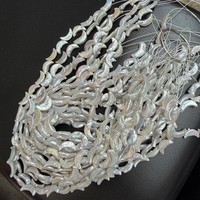 Chaîne de perles baroques colorées en nacre naturelle d'eau douce avec trous droits (environ) 24-25 pièces de fournitures de perles pour la création de bijoux DIY