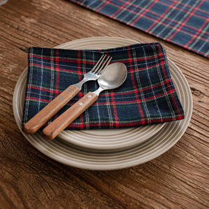 <span class=keywords><strong>Serviettes</strong></span> <span class=keywords><strong>de</strong></span> thé <span class=keywords><strong>à</strong></span> <span class=keywords><strong>carreaux</strong></span> en <span class=keywords><strong>coton</strong></span> personnalisé <span class=keywords><strong>de</strong></span> Noël Serviette en lin <span class=keywords><strong>de</strong></span> <span class=keywords><strong>coton</strong></span> vert lavable - Product Image 2