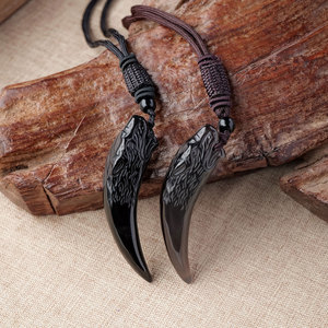 Pendentif en <span class=keywords><strong>obsidienne</strong></span> <span class=keywords><strong>noire</strong></span> naturelle en forme de dent de loup, sculpté à la main, amulette en cristal pour la <span class=keywords><strong>protection</strong></span>, vente en gros - Product Image 3