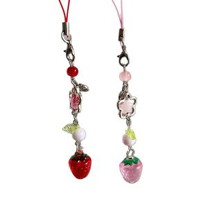 พวงกุญแจโทรศัพท์มือถือลายสตรอเบอร์รี่น่ารักหวานแหวว - Product Image 1