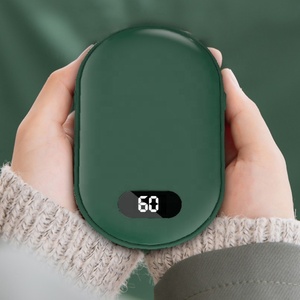 2023 YiPin OEM ODM USB recargable reutilizable portátil de bolsillo lindo calentador de manos eléctrico personalizado juegos de regalo banco de energía - Product Image 1