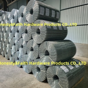 Maille soudée galvanisée à chaud de 1,8 mm d'épaisseur, 8 lignes, taille des mailles 25,4x67 mm, pas de fil transversal 67 mm/92,4 mm pour les pipelines pétroliers - Product Image 5