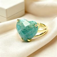 WT-R616 Bagues tendance et romantiques plaquées or 18 carats avec pierres précieuses naturelles colorées en forme de cœur facetté, comme cadeau d'anniversaire pour femme