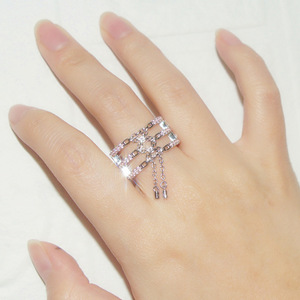 Anello a Catena Stratificata di Lusso per Donne, Stile Nappa, Gioiello da Dito alla Moda - Product Image 3