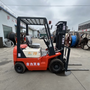 מלגזה דיזל Heli K15 1.5 טון, 3 מטרים, מנוע קואנצ'אי, שעות עבודה נמוכות, קטגוריית מוצר: מלגזות בעלות מנוע בעירה פנימית - Product Image 2