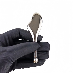 2026 Bestseller Tragbarer Anti-Aging Gesichts- und Augenroller Gua Sha Augenpflege-Gürtel mit Metall-Gesichtsroller für den Heimgebrauch Guangdong - Product Image 4