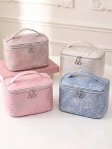 Bolsa de maquillaje con estampado de estrellas, estuche cosmético con cremallera, bolsa de aseo portátil para viaje con asa suave - Product Image 1