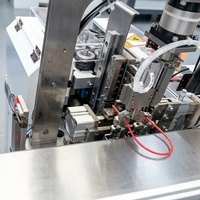 Machine entièrement automatique pour faisceaux de câbles, 18 fils, 4 tubes, 5 stations de sertissage, pression de sertissage servo 6T, surveillance de la pression, économie de 75 % de main-d'œuvre