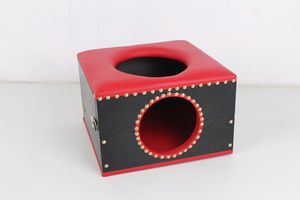 Suministros y accesorios sexuales para juegos de rol de sumisión y dominación, incluyendo artículos para sumisión masculina, accesorios para beber agua cruda forzada, herramientas de tortura doradas, juguetes alternativos y inodoros. - Product Image 2