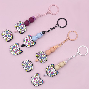 Llavero de silicona con dibujos animados de gatos y perros, con cuentas de epoxi y mosquetón, portátil, para niños y adultos, ideal como regalo o recuerdo de fiesta. - Product Image 3