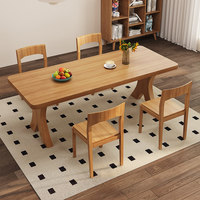 Table et chaises rectangulaires en bois massif, idéales pour les restaurants, hôtels, appartements et villas, livrées en kit.
