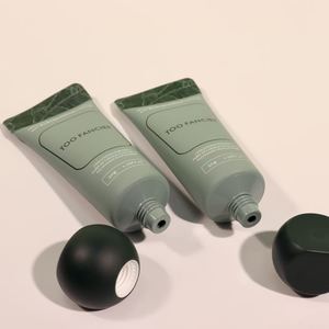 Tube souple en PE mat avec bouchon rond noir multi-facettes pour argile coiffante pour hommes - Product Image 5