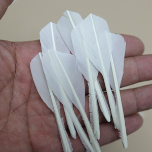 En gros Naturel Plume D'oie Volant DIY Plume Blanche pour Compétition Vêtements Accessoires 50 pcs/<span class=keywords><strong>lot</strong></span> - Product Image 1