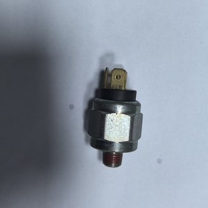 Interruptor Solenoide Volkswagen 113945515E para Reemplazo y Reparación de Interruptores Automotrices - Product Image 3